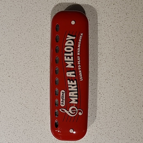 EUC Schylling learn to play harmonica - Picture 1 of 3